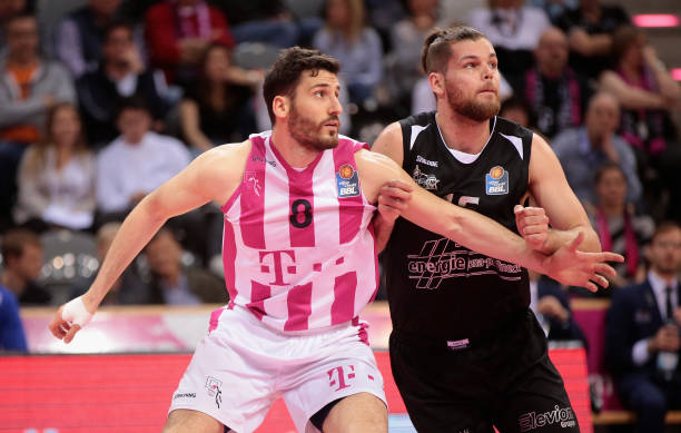 球迷心中占 球迷心中占